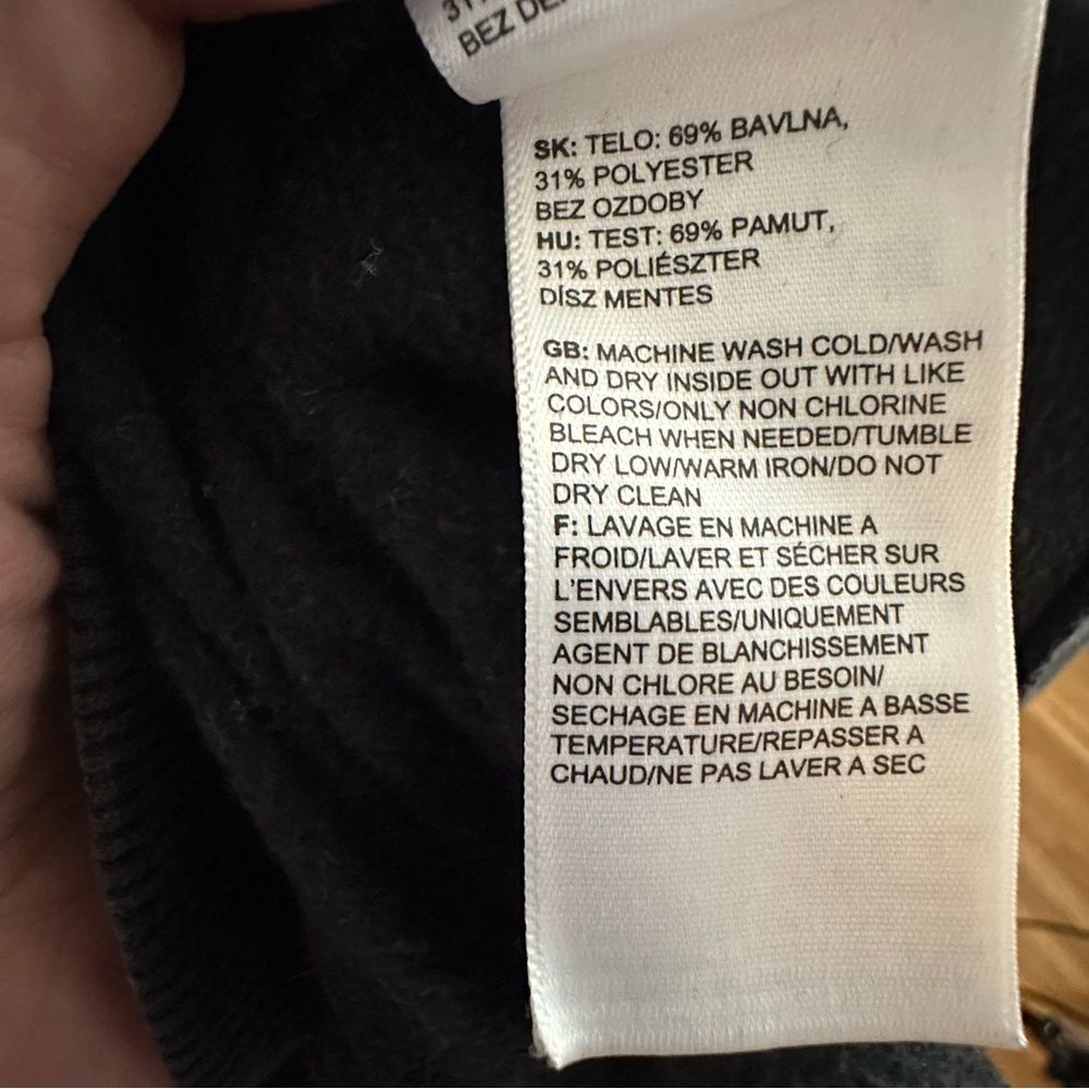 North Face Crewneck - Picture 5 of 9